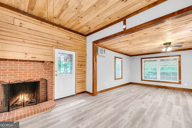 2657 Wolf Pit, Eastanollee, GA 30538