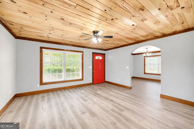 2657 Wolf Pit, Eastanollee, GA 30538
