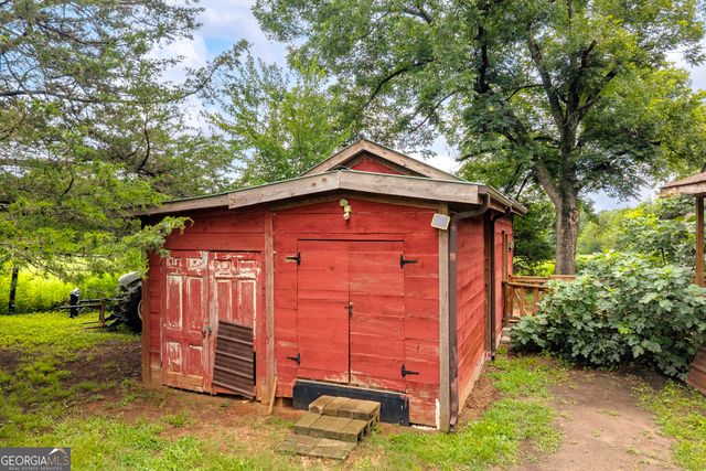 2657 Wolf Pit, Eastanollee, GA 30538