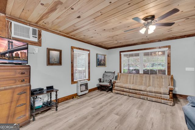 2657 Wolf Pit, Eastanollee, GA 30538