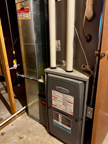 3620 Village Green Lane, Moorhead, MN 56560