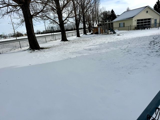 3620 Village Green Lane, Moorhead, MN 56560