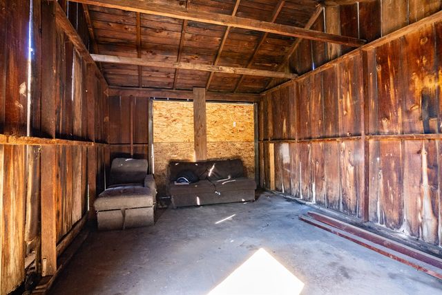 1039 N Roosevelt Avenue, Fresno, CA 93728