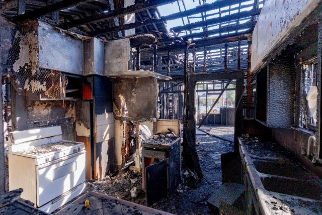 1039 N Roosevelt Avenue, Fresno, CA 93728