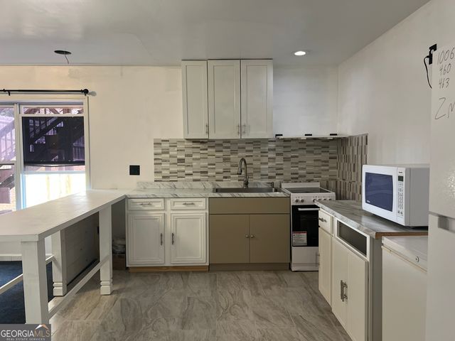 3600 Chestnut Meadows Drive, Douglasville, GA 30135