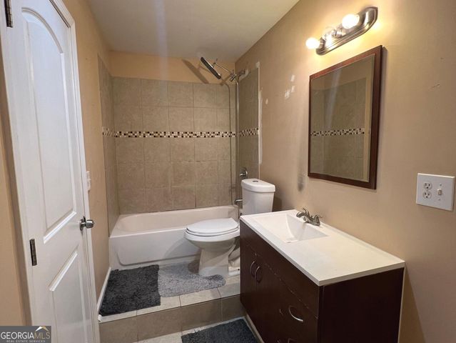 3600 Chestnut Meadows Drive, Douglasville, GA 30135