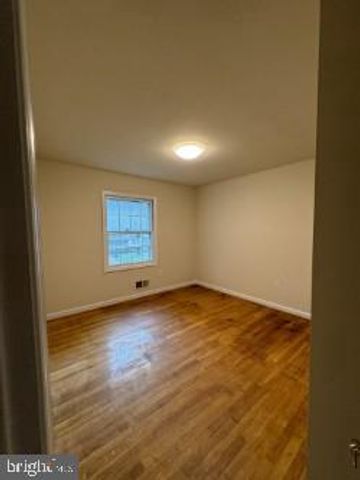 6437 ALLOWAY CT, Springfield, VA 22152