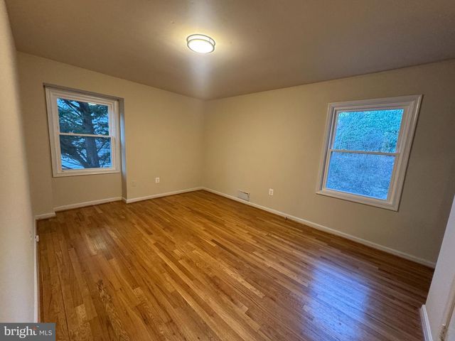 6437 ALLOWAY CT, Springfield, VA 22152