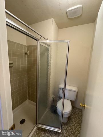 6437 ALLOWAY CT, Springfield, VA 22152