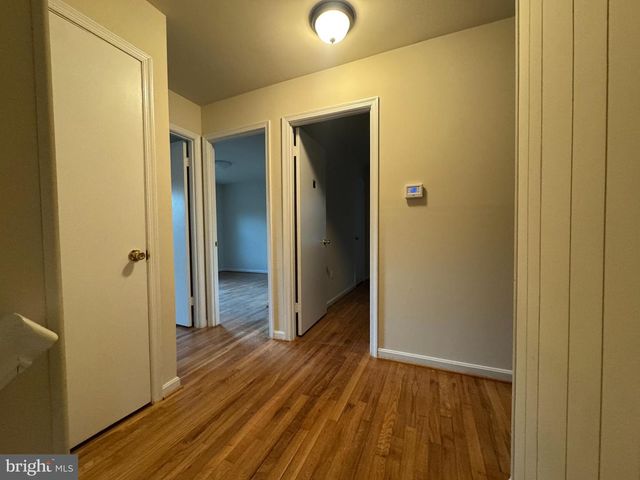 6437 ALLOWAY CT, Springfield, VA 22152