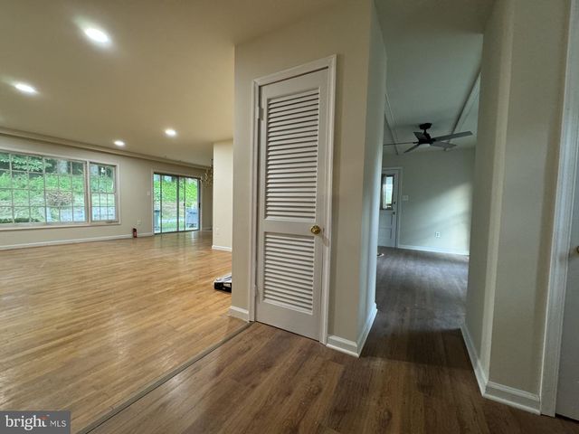 6437 ALLOWAY CT, Springfield, VA 22152