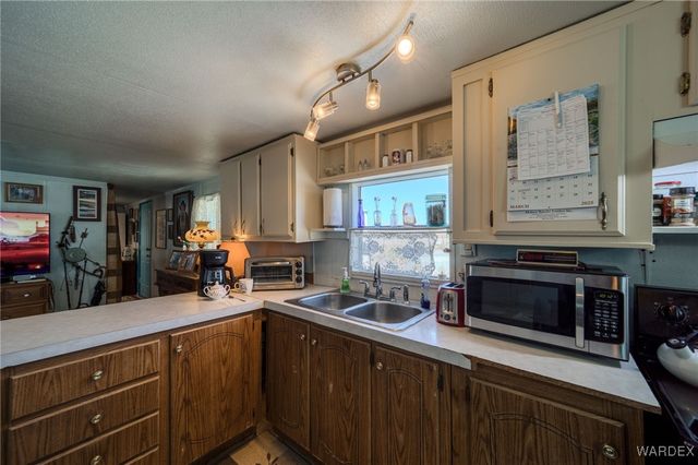 6385 W Fifteenth Street, Dolan Springs, AZ 86441