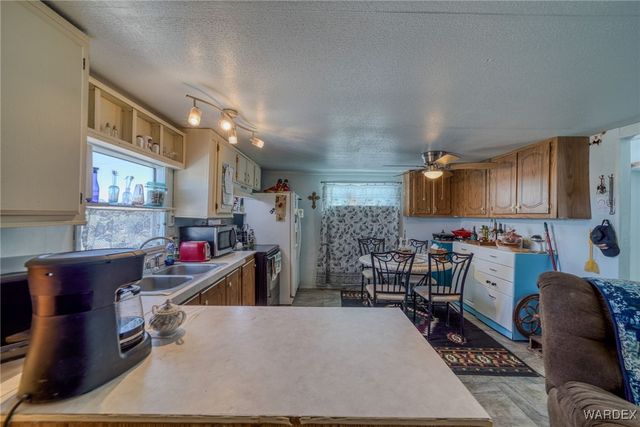 6385 W Fifteenth Street, Dolan Springs, AZ 86441