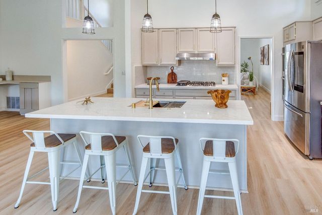 724 Ashford Ct, Vacaville, CA 95687