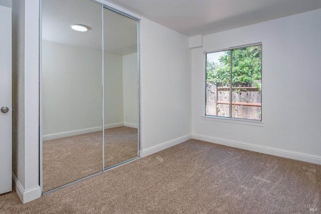 724 Ashford Ct, Vacaville, CA 95687