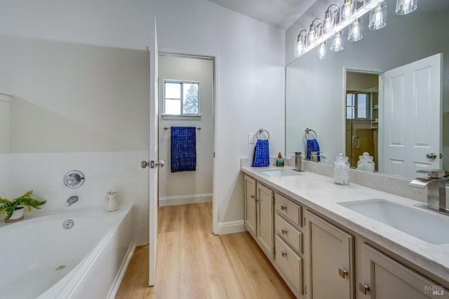 724 Ashford Ct, Vacaville, CA 95687