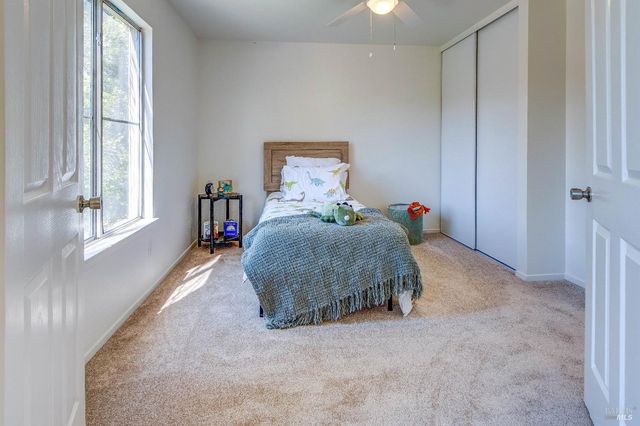 724 Ashford Ct, Vacaville, CA 95687