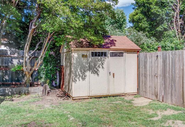 724 Ashford Ct, Vacaville, CA 95687