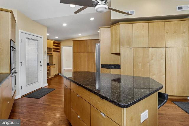 3301 SHIRLEY LN, Chevy Chase, MD 20815