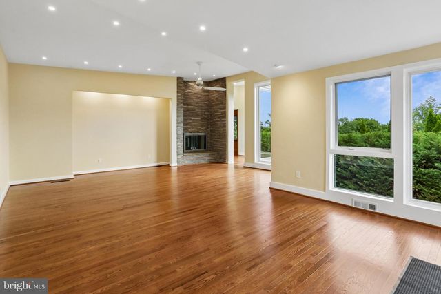 3301 SHIRLEY LN, Chevy Chase, MD 20815
