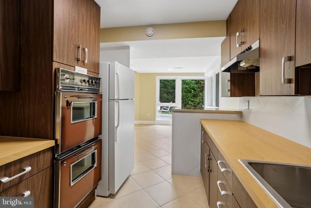 3301 SHIRLEY LN, Chevy Chase, MD 20815