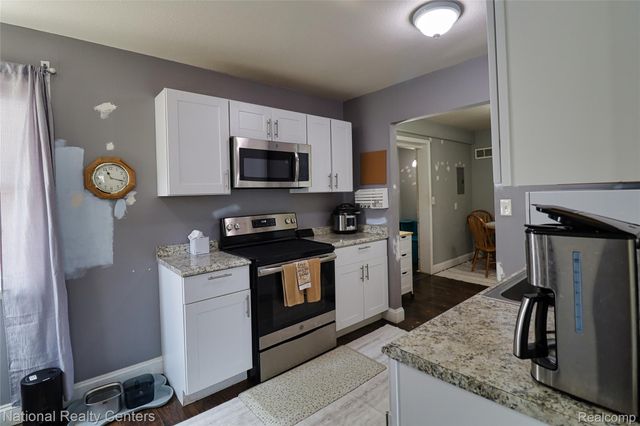2316 Rollins Street, Grand Blanc Charter Township, MI 48439