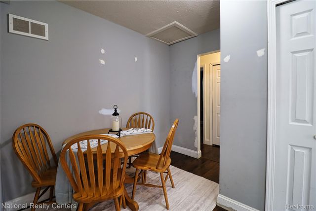 2316 Rollins Street, Grand Blanc Charter Township, MI 48439