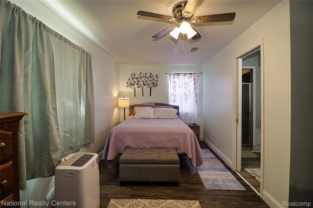 2316 Rollins Street, Grand Blanc Charter Township, MI 48439