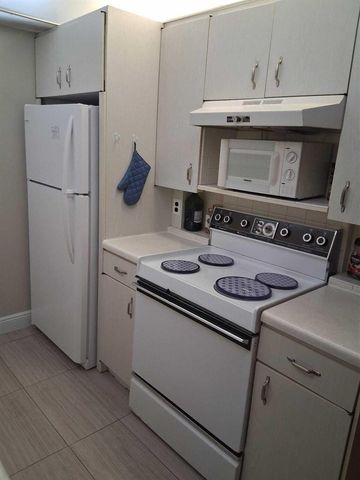 4023 Newport H, Deerfield Beach, FL 33442