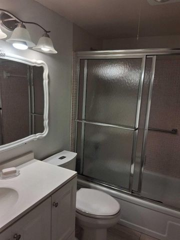 4023 Newport H, Deerfield Beach, FL 33442