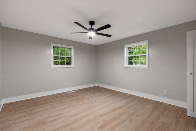 88 Meadow Ln, Winchester, TN 37398