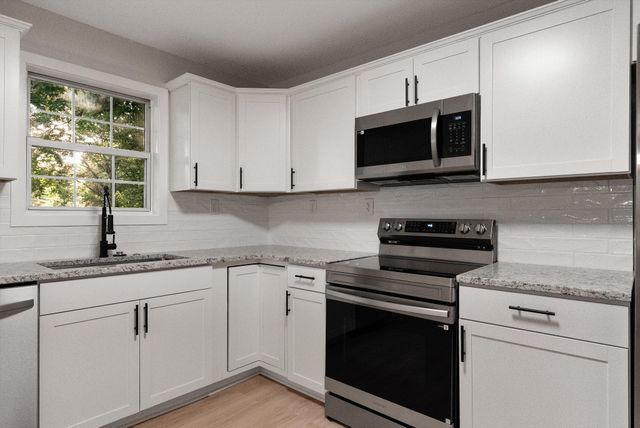 88 Meadow Ln, Winchester, TN 37398