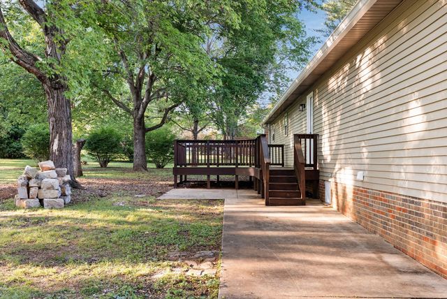 88 Meadow Ln, Winchester, TN 37398