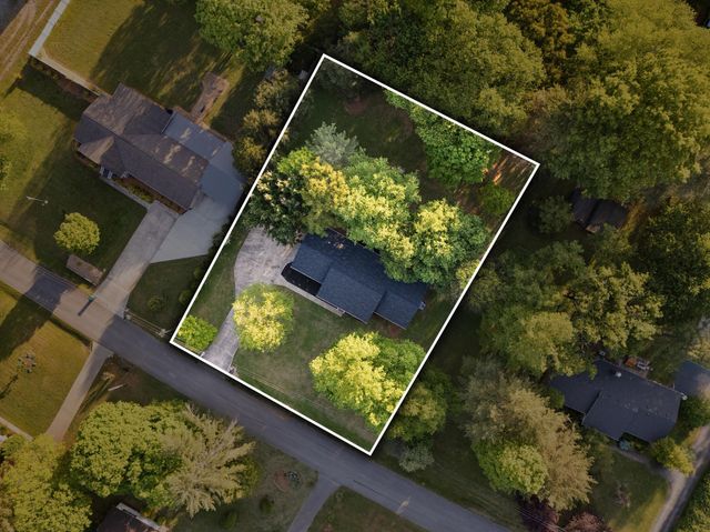 88 Meadow Ln, Winchester, TN 37398