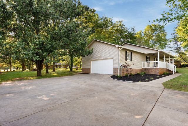 88 Meadow Ln, Winchester, TN 37398