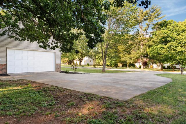88 Meadow Ln, Winchester, TN 37398