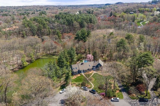 19 Devonshire Rd, Middleton, MA 01949
