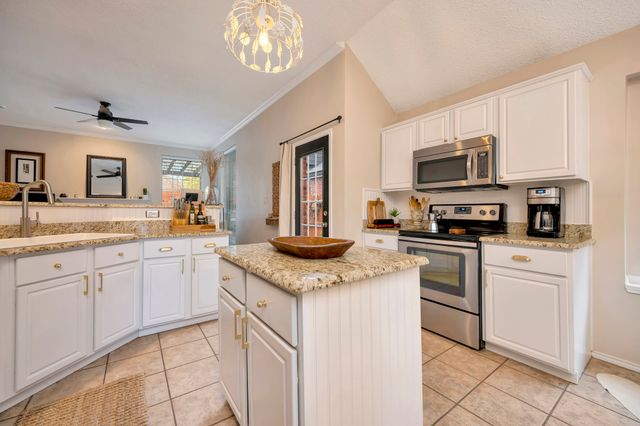 4636 Seneca Drive, Fort Worth, TX 76137