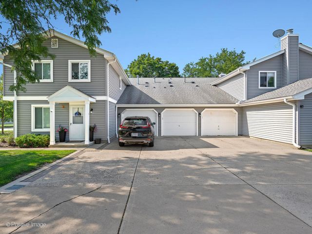 2430 Brunswick Circle 1A, Woodridge, IL 60517