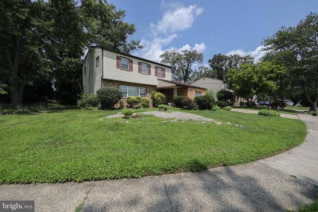 2 CLARK DR, Barrington, NJ 08007