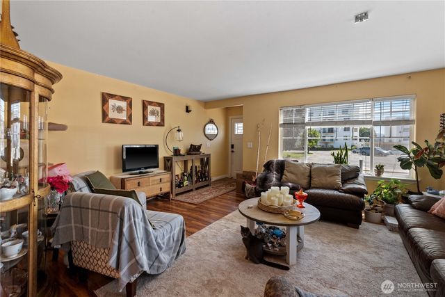 658 Okanogan Avenue, Wenatchee, WA 98801