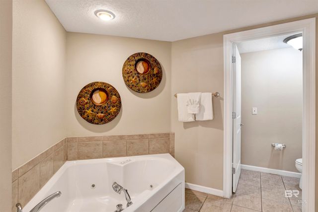 527 E Beach Boulevard 302, Gulf Shores, AL 36542