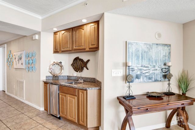 527 E Beach Boulevard 302, Gulf Shores, AL 36542