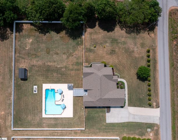 2143 Edwards Lake Road, Greer, SC 29651