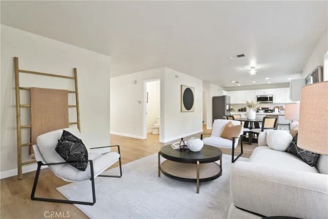 7 Sorenson, Irvine, CA 92602