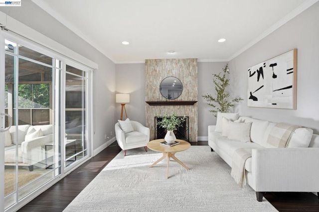 6221 Broadway Ave, Newark, CA 94560