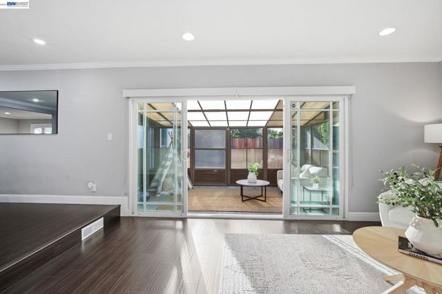 6221 Broadway Ave, Newark, CA 94560