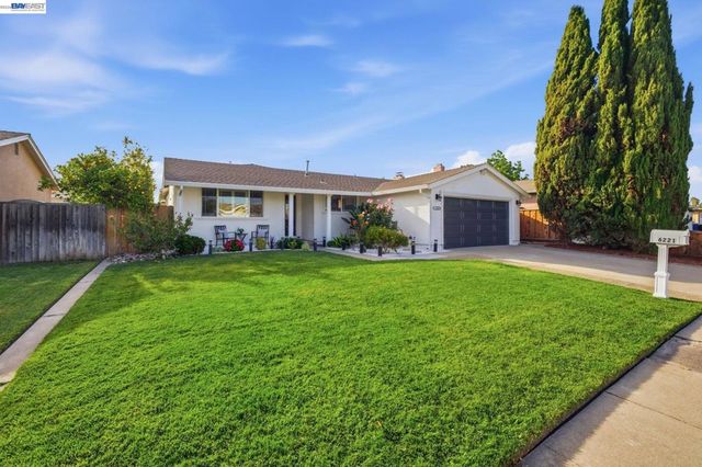 6221 Broadway Ave, Newark, CA 94560