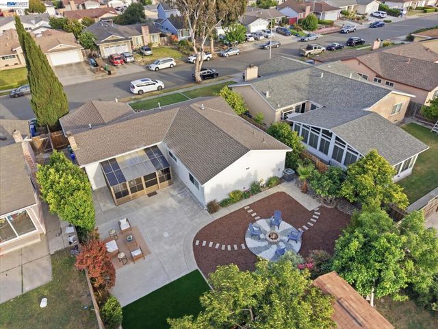 6221 Broadway Ave, Newark, CA 94560