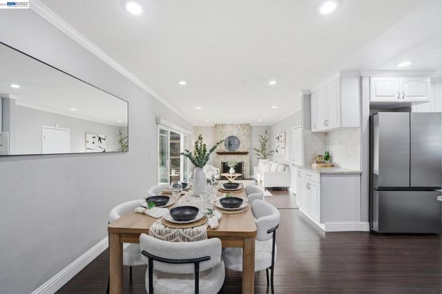 6221 Broadway Ave, Newark, CA 94560